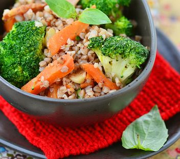 how much to cook buckwheat with vegetables