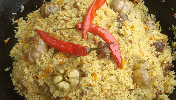 remojar el arroz para pilaf