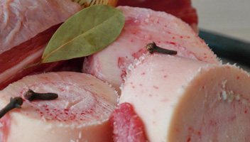 cook bones in borscht