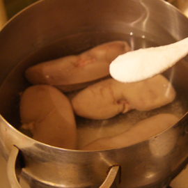 pork kidneys are boiled