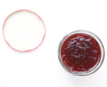 making raspberry jam