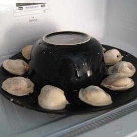 dumplings are frozen in layers